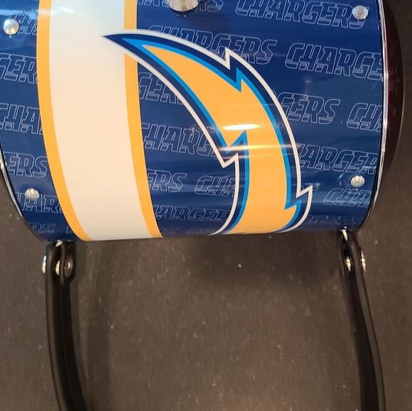 Chargers Tin Purse - Picture 2 of 5